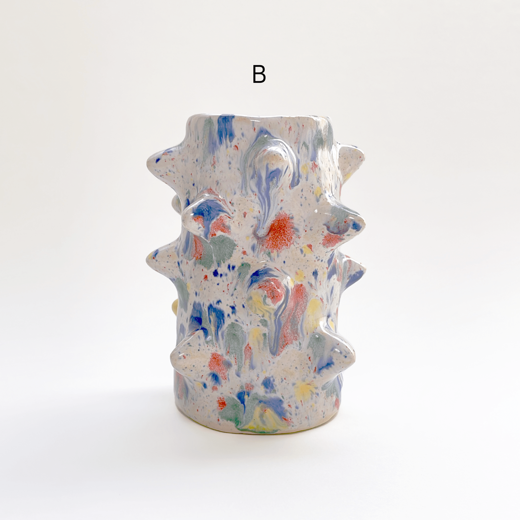 Satoko Kako / Spicky vase (colourful dots)